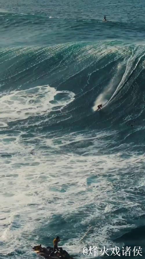 震撼心灵的纳扎雷巨浪竞赛! 震撼心灵的纳扎雷巨浪竞赛!